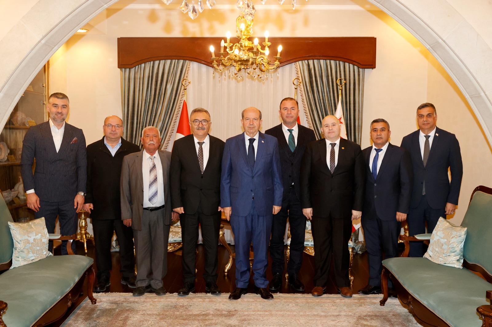 Cumhurbaşkanı Tatar, DAÜ Vakıf Yöneticiler Kurulu heyetini kabul etti