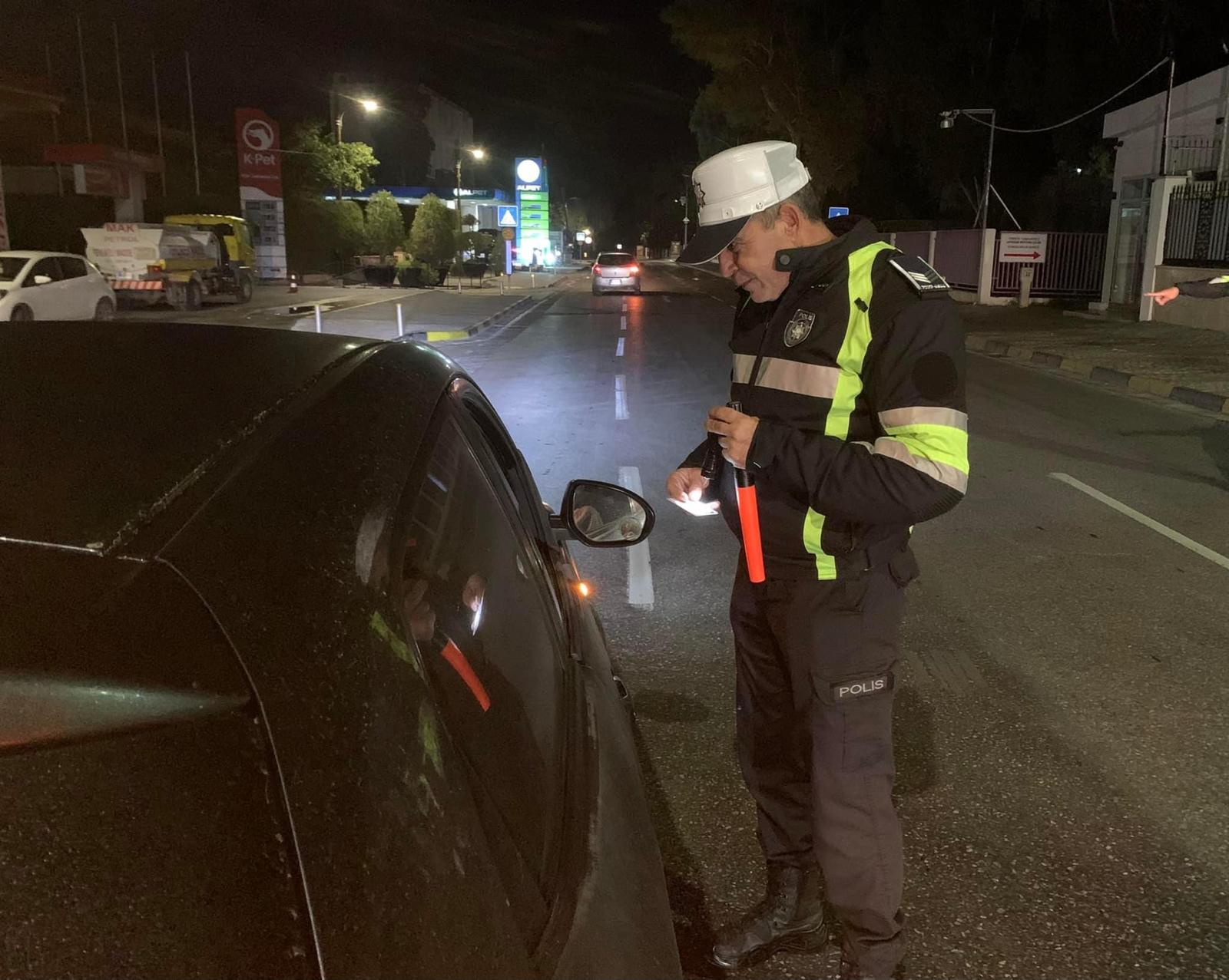 Trafik denetimlerinde 61 araç trafikten men edildi, 3 sürücü ise tutuklandı