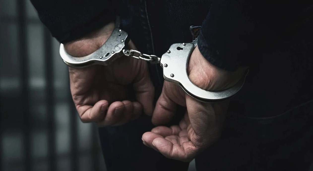 KKTC’de izinsiz ikamet ettiği tespit edilen 3 kişi tutuklandı