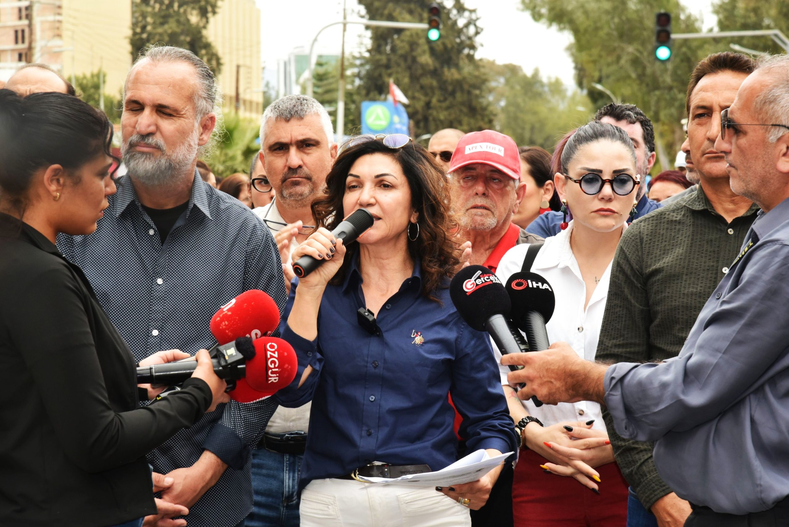KTOEÖS ile KTÖS disiplin tüzüğündeki değişikliği eylemle protesto etti: “Bu tüzüğü tanımıyoruz…Tanımayacağız”
