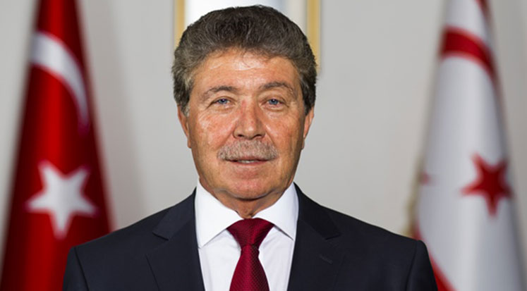 Başbakan Üstel, Mustafa Çağatay’ı andı