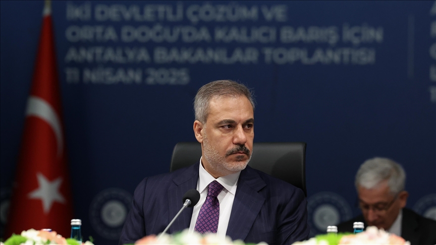 Fidan: “Filistinlileri ana vatanlarını terk etmeye zorlayan her türlü planı reddediyoruz”