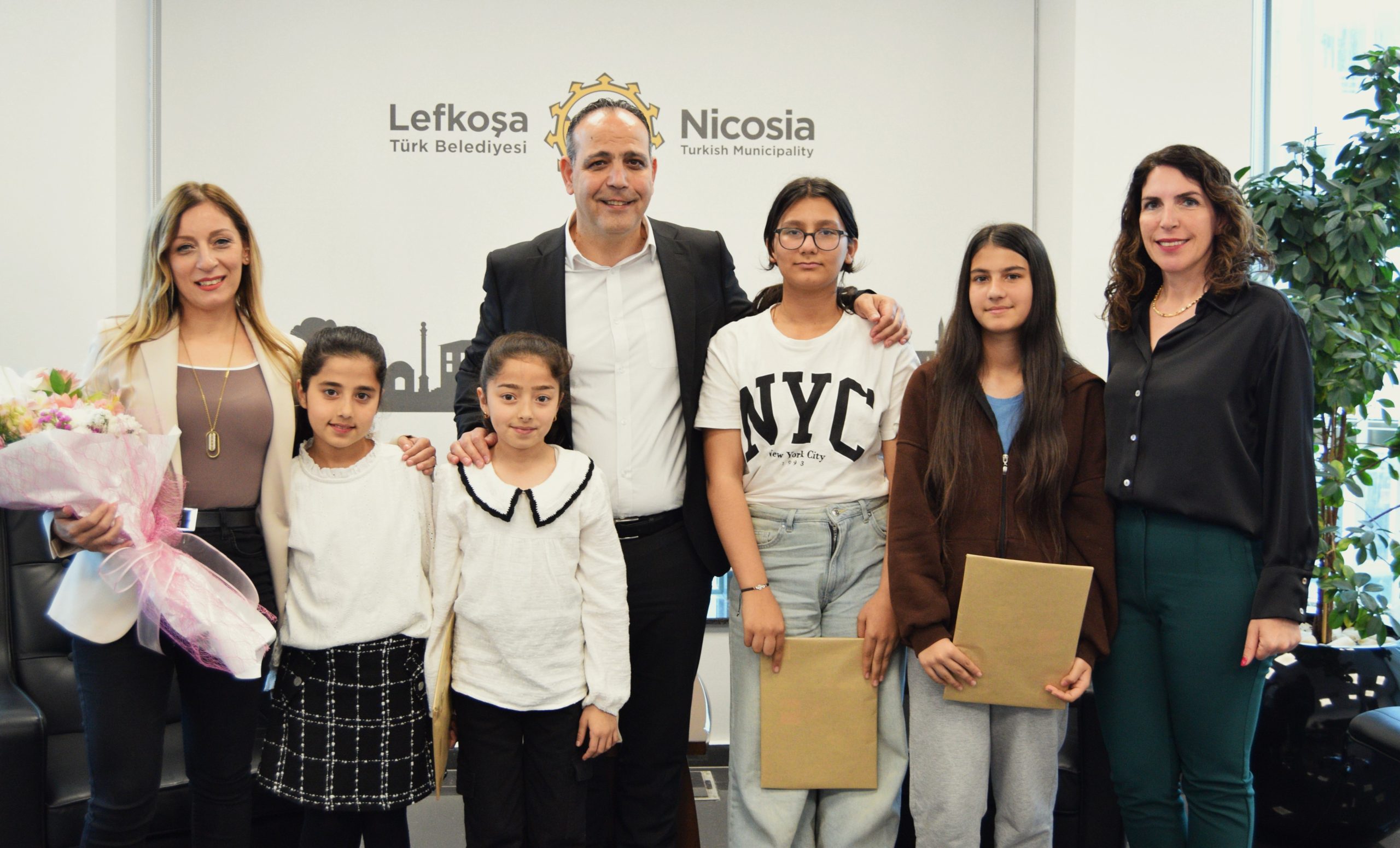 LTB Lefkoşa Çocuk Merkezi öğrencileri Royal Academy sınavında başarı elde etti