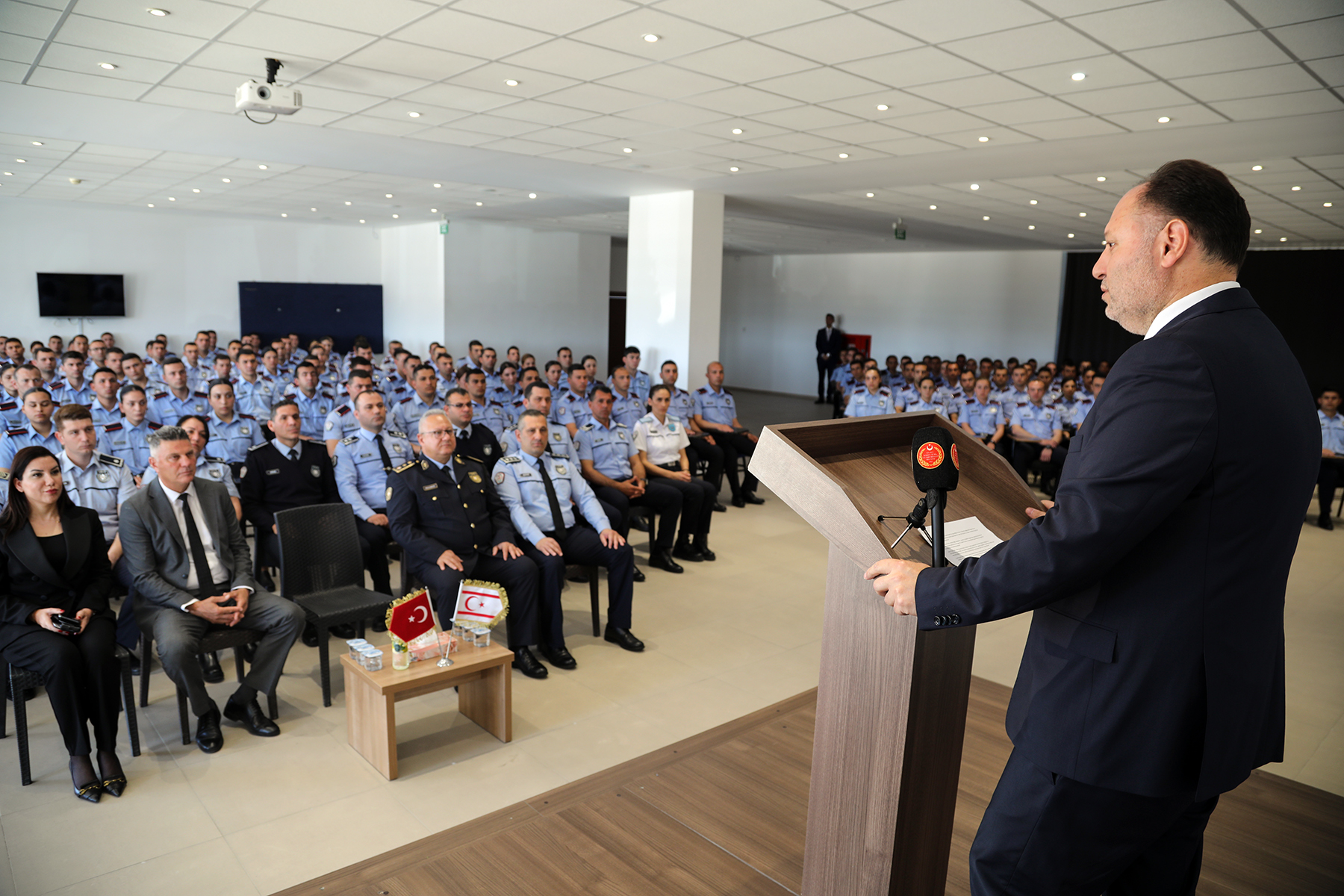 Öztürkler: “Polis halkın güvenliğinin ve huzurunun teminatıdır”