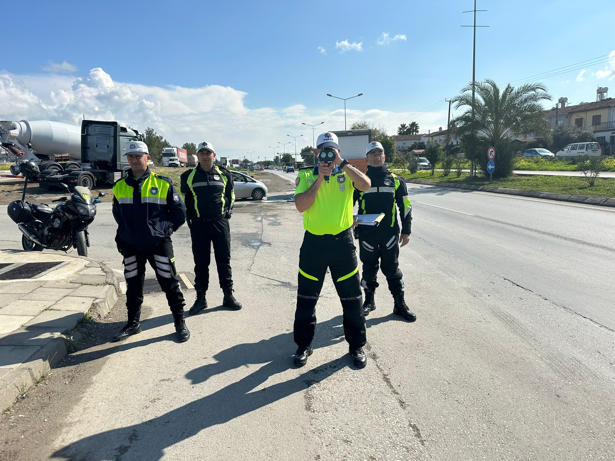 Trafik denetimlerinde 292 sürücü rapor edildi, 1 sürücü tutuklandı