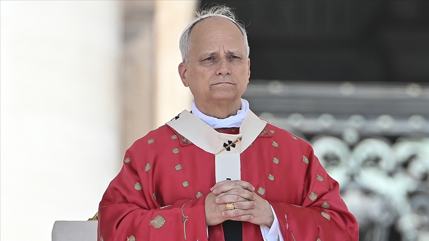 Papa 14. Leo, yeniden silahlanmayı ve bu yöndeki propagandayı sert şekilde eleştirdi