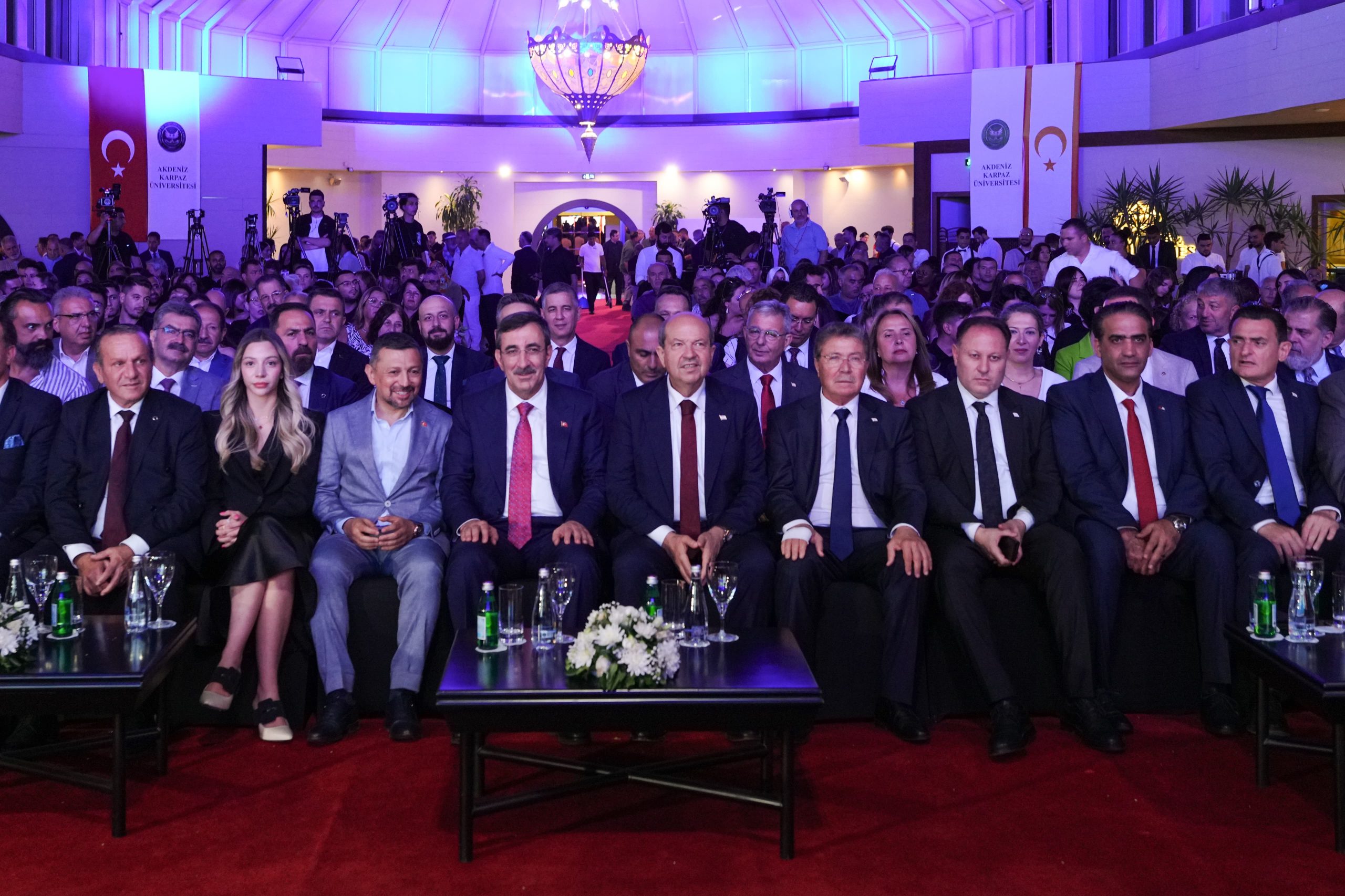 Tatar, Akdeniz Karpaz Üniversitesi mezuniyet törenine katıldı