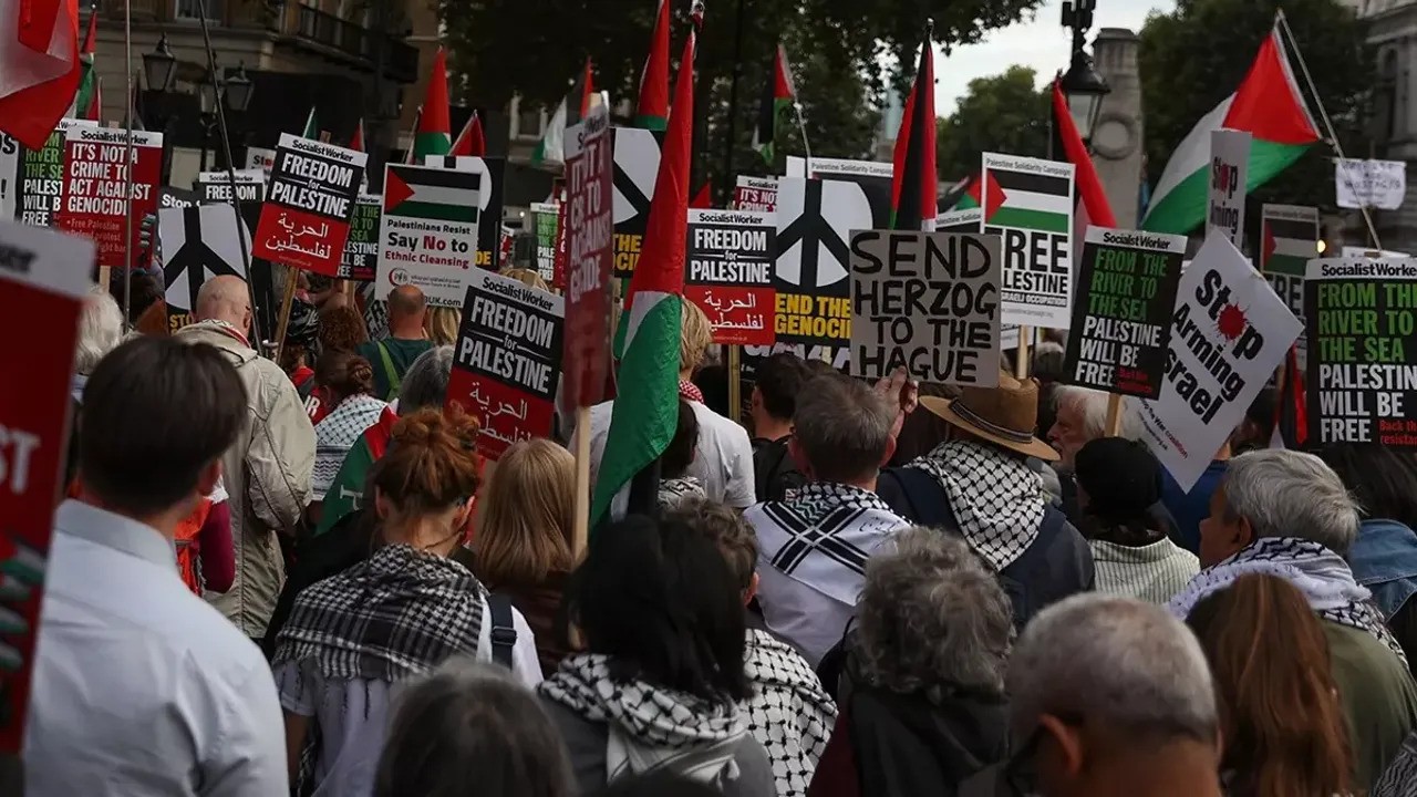 İsrail Cumhurbaşkanı Herzog, Londra’da protesto edildi