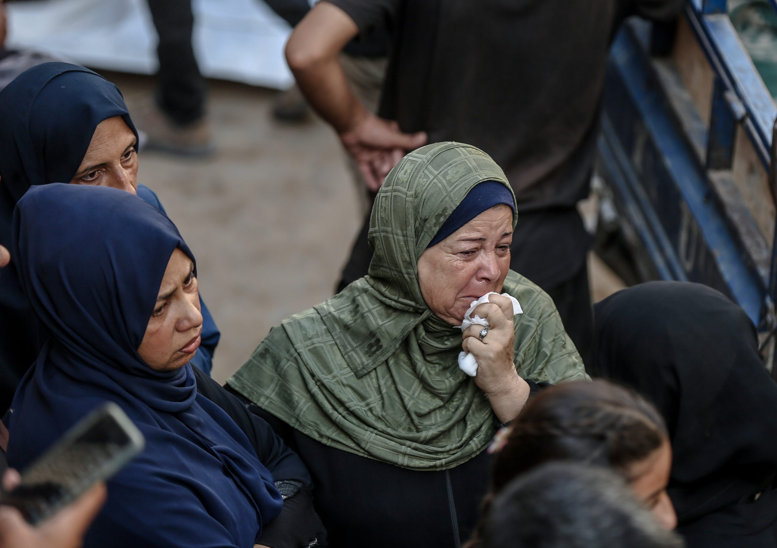 İsrail’in Gazze Şeridi’nin kuzeyine düzenlediği saldırılarda 14 Filistinli hayatını kaybetti
