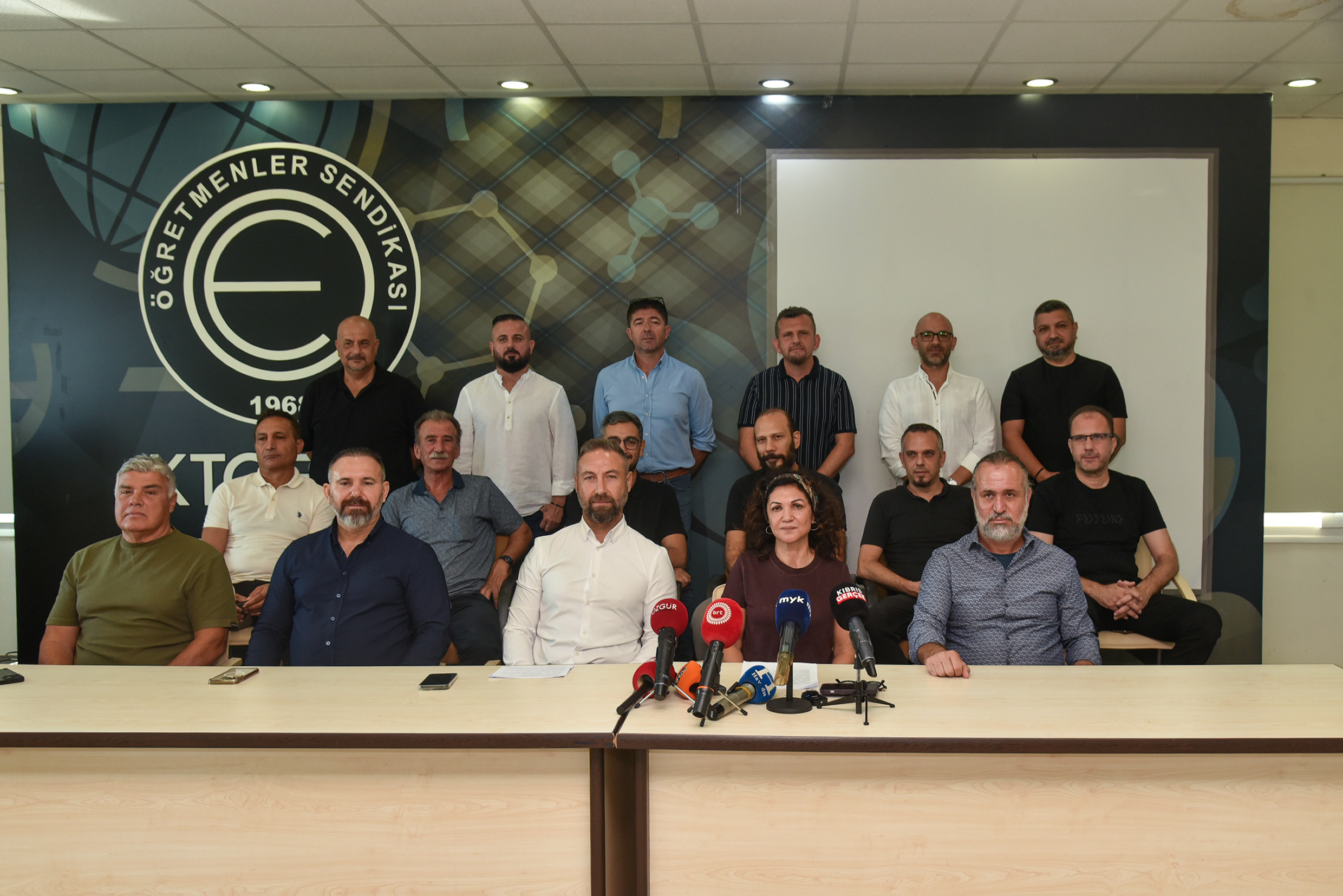 KTOEÖS, Disiplin Tüzüğü konusunda alınan mahkeme kararı ve süreçle ilgili örgütlerle birlikte basın toplantısı yaptı