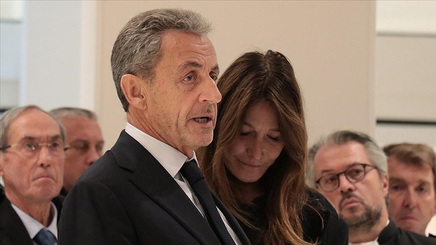 Fransa’nın eski cumhurbaşkanı Sarkozy bugün hapse giriyor