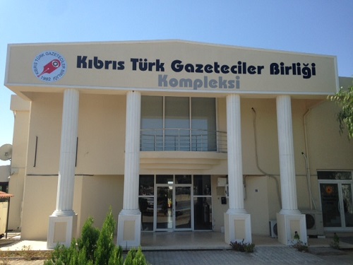 Gazeteciler Birliği gazeteci Devrim Demir’in de tehdit edildiğini belirtti