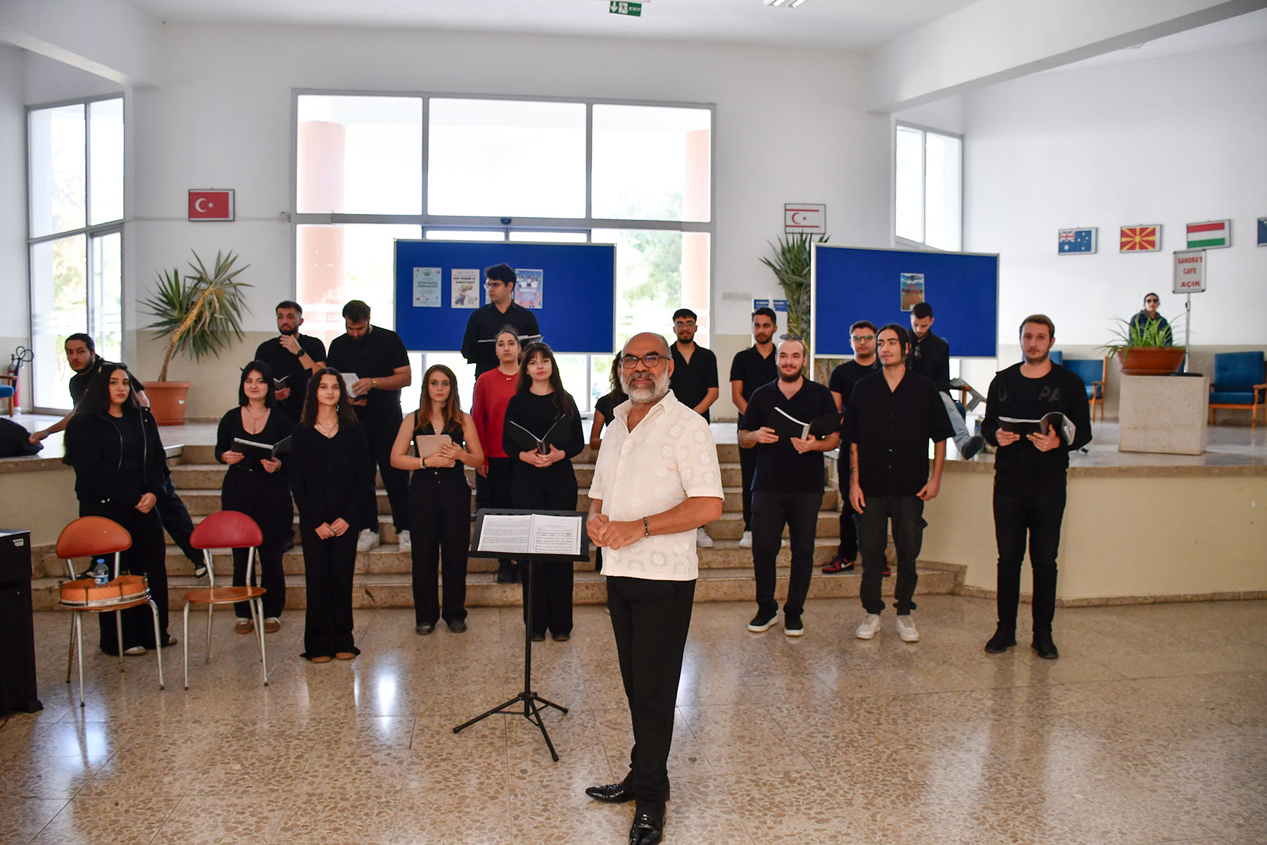DAÜ Müzik Öğretmenliği programı öğrencileri Cumhuriyet Konseri verdi
