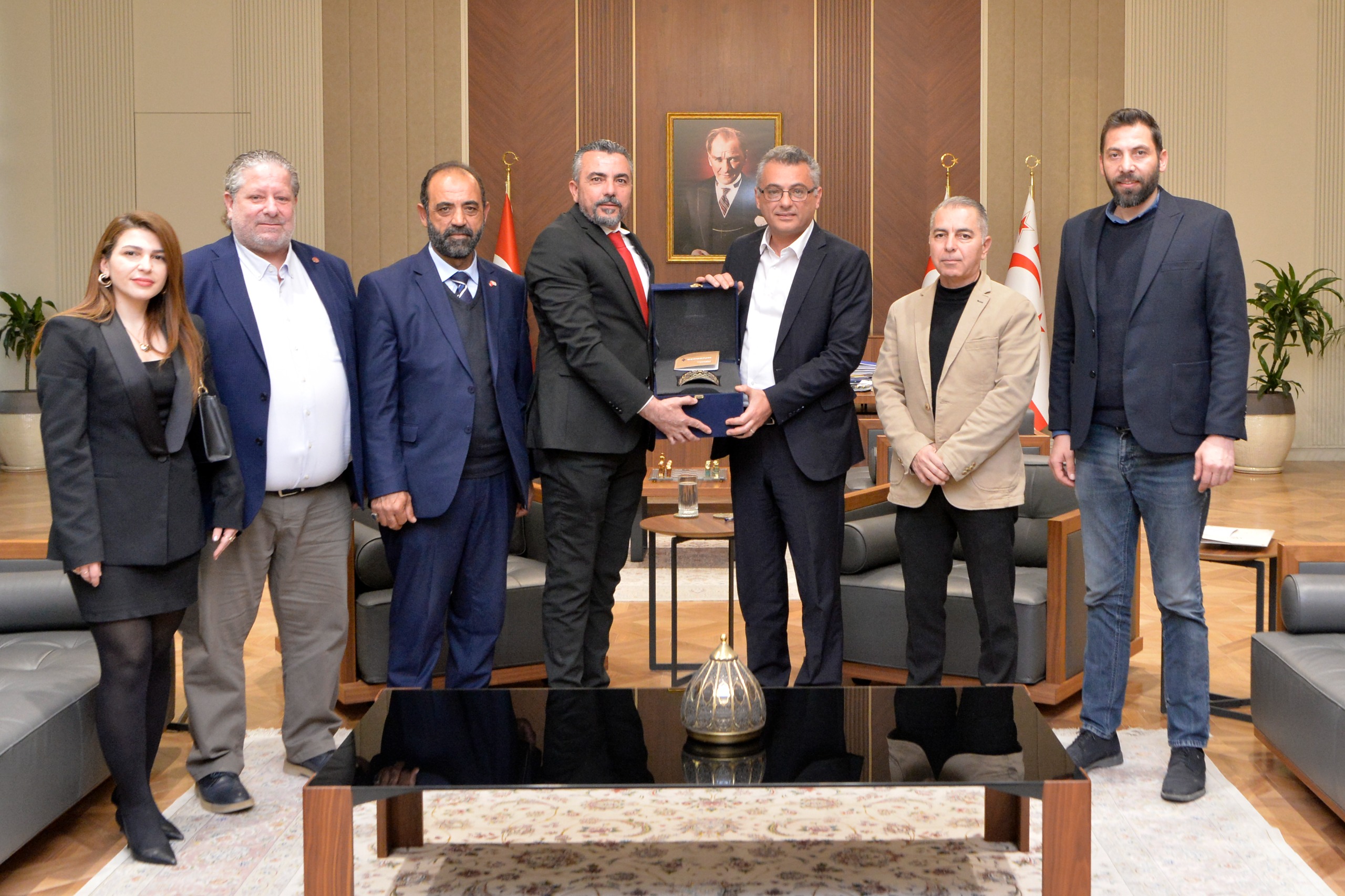 Cumhurbaşkanı Erhürman, Hür-İş heyetiyle görüştü