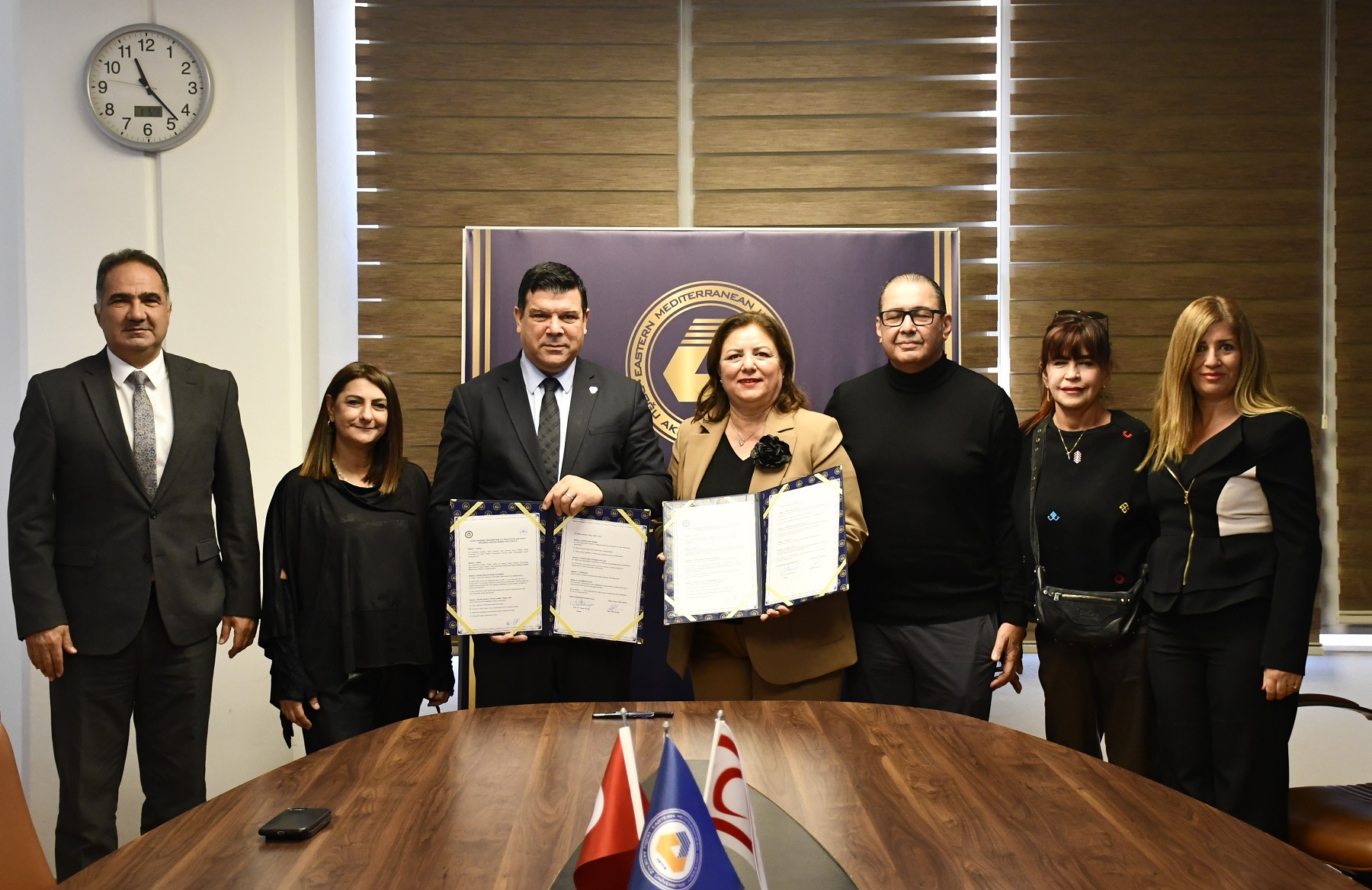 Oğuz Özyalçın Vakfı’ndan DAÜ öğrencilerine burs desteği