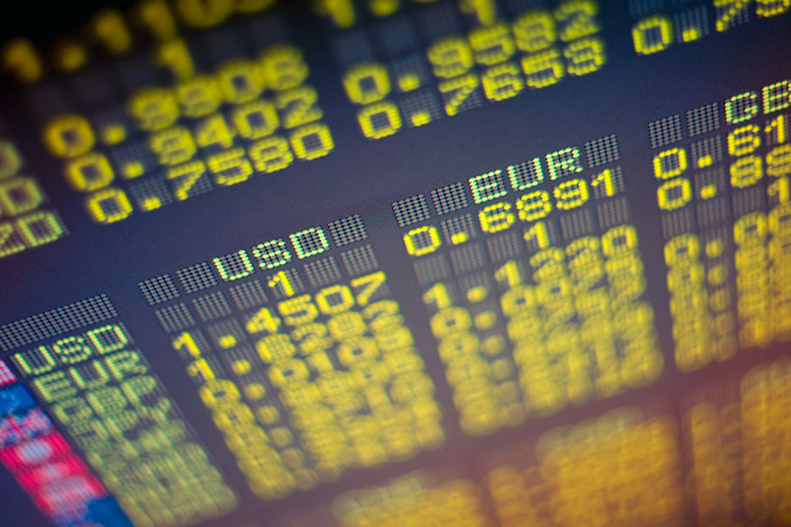 Döviz kurları… Dolar 43,95, Euro 51,95, İngiliz Sterlini 59,50 TL