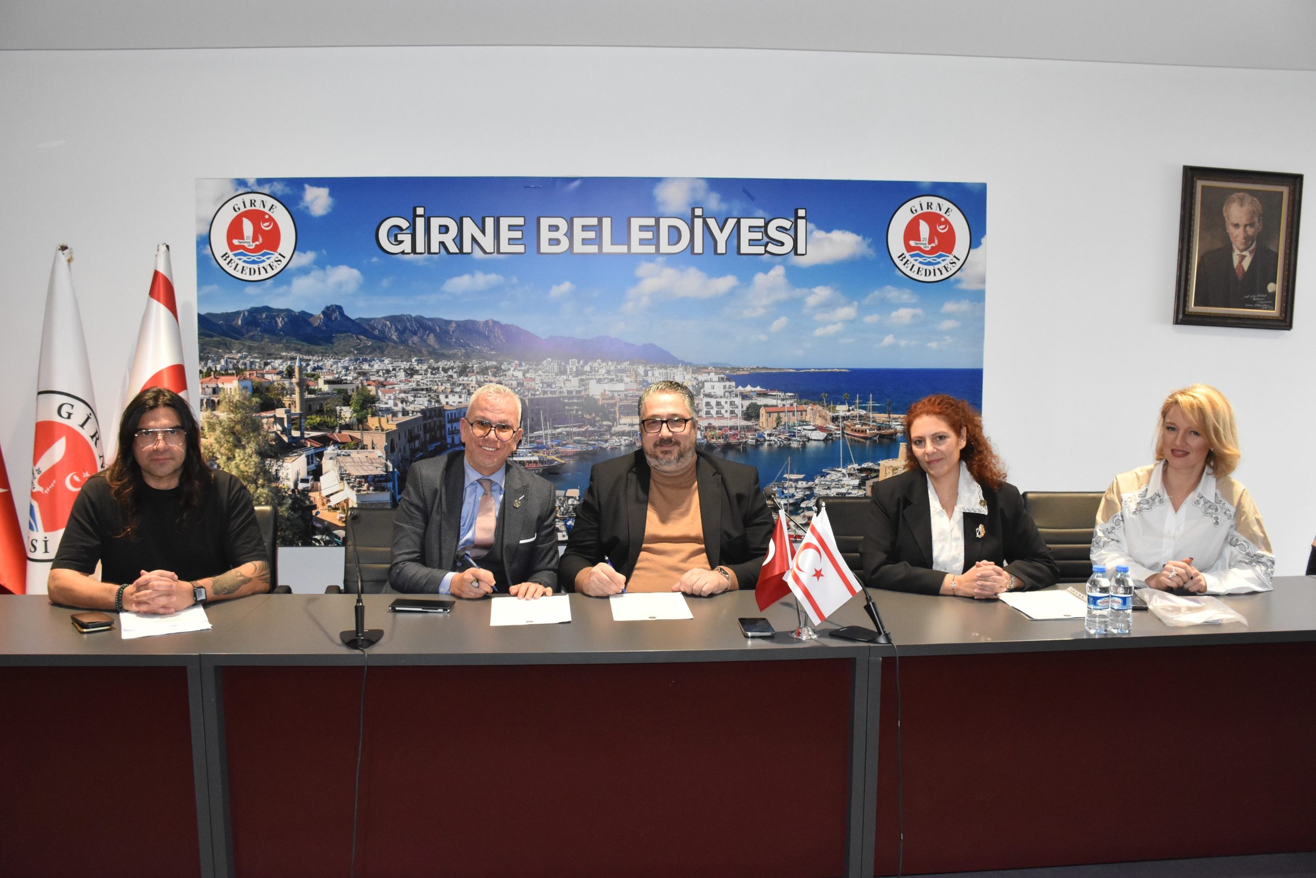 Girne Belediyesi ile Akdeniz Karpaz Üniversitesi arasında Özel Burs ve İş Birliği Protokolü imzalandı