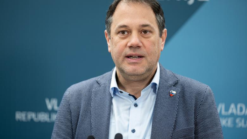 Slovenya’da 15 yaş altındakilerin sosyal medyaya erişiminin kısıtlanması gündemde