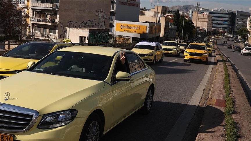 Yunanistan’da taksiciler 17-19 Şubat’ta grev yapacak