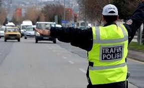 Trafik denetimleri: 16 araç trafikten men edildi, 2 sürücü tutuklandı