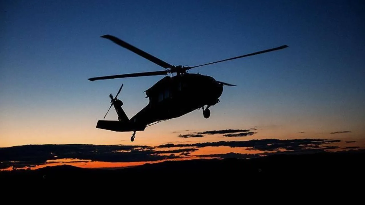 ABD'de Sahil Güvenlik helikopteri, Alaska'da eğitim uçuşu sırasında düştü