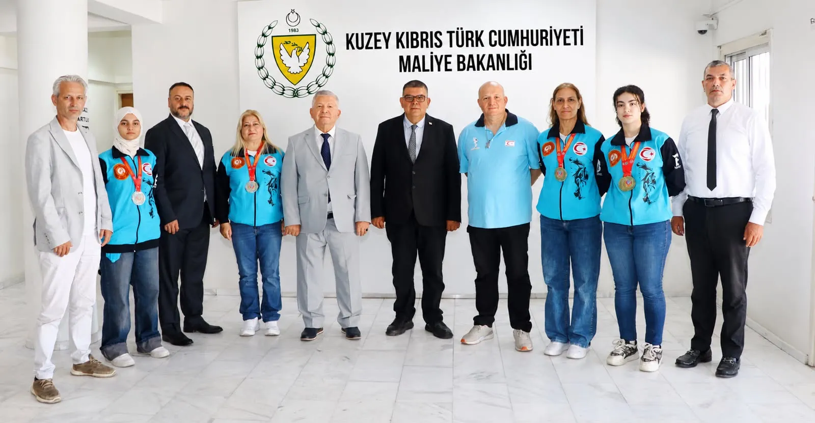 Berova, Dünya Budo Kupası'nda şampiyon olan KKTC Budo Milli Takımı sporcularını kabul etti
