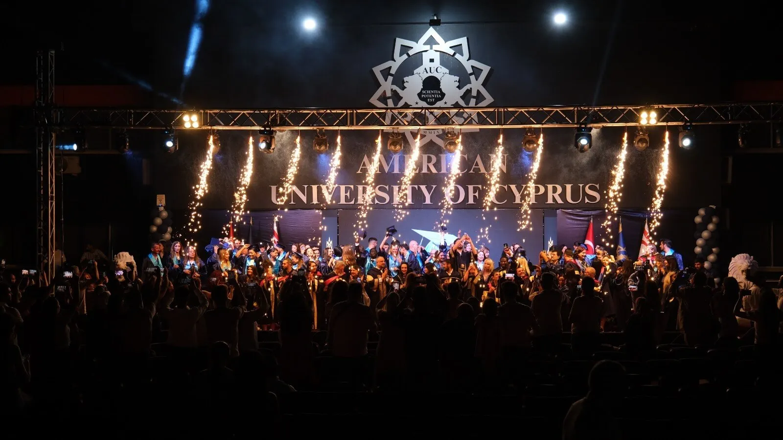 Kıbrıs Amerikan Üniversitesi mezuniyet töreni yapıldı