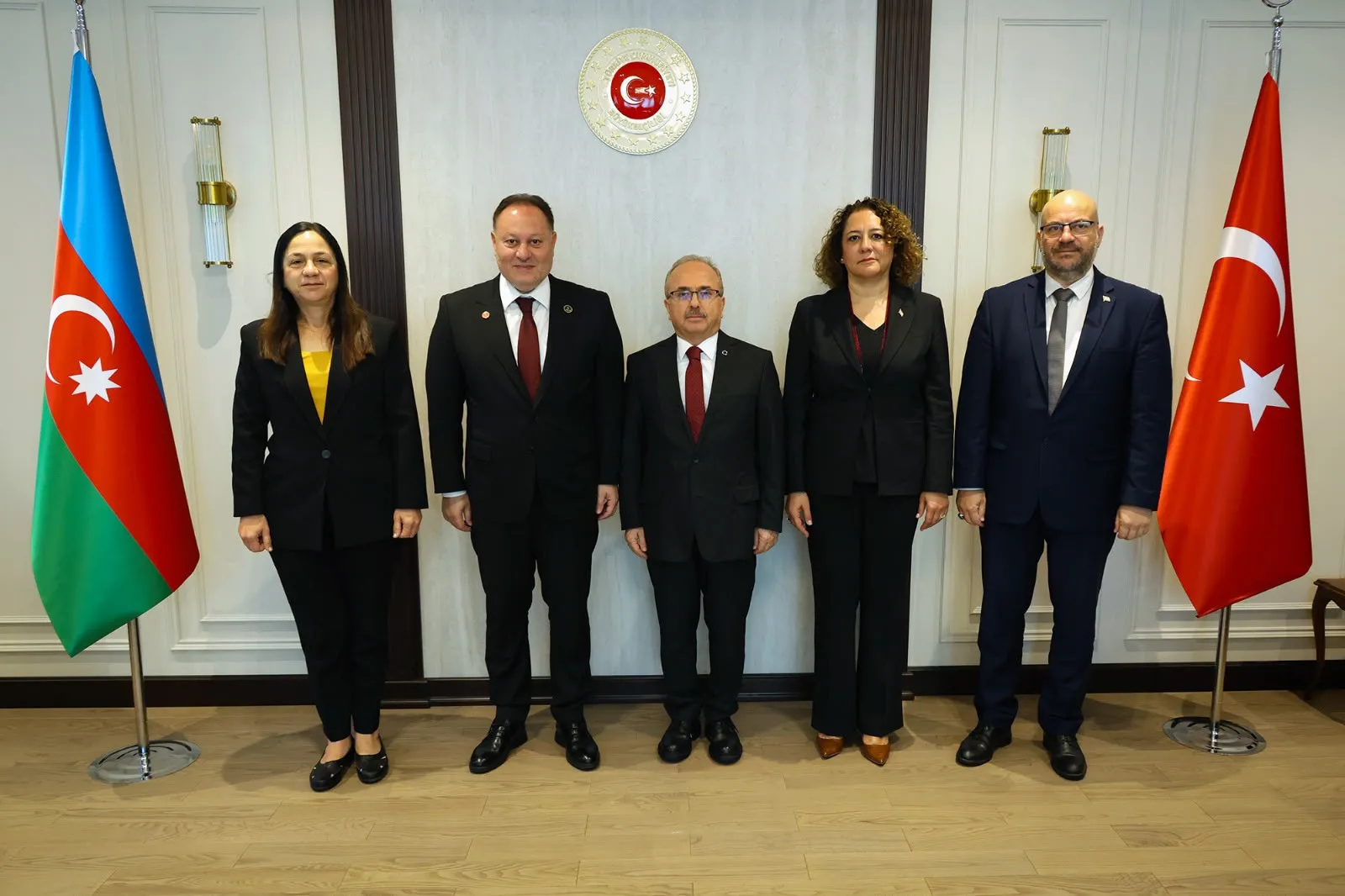 Öztürkler, Bakü’de Türkiye Büyükelçiliği ve KKTC Temsilciliği’ni ziyaret etti