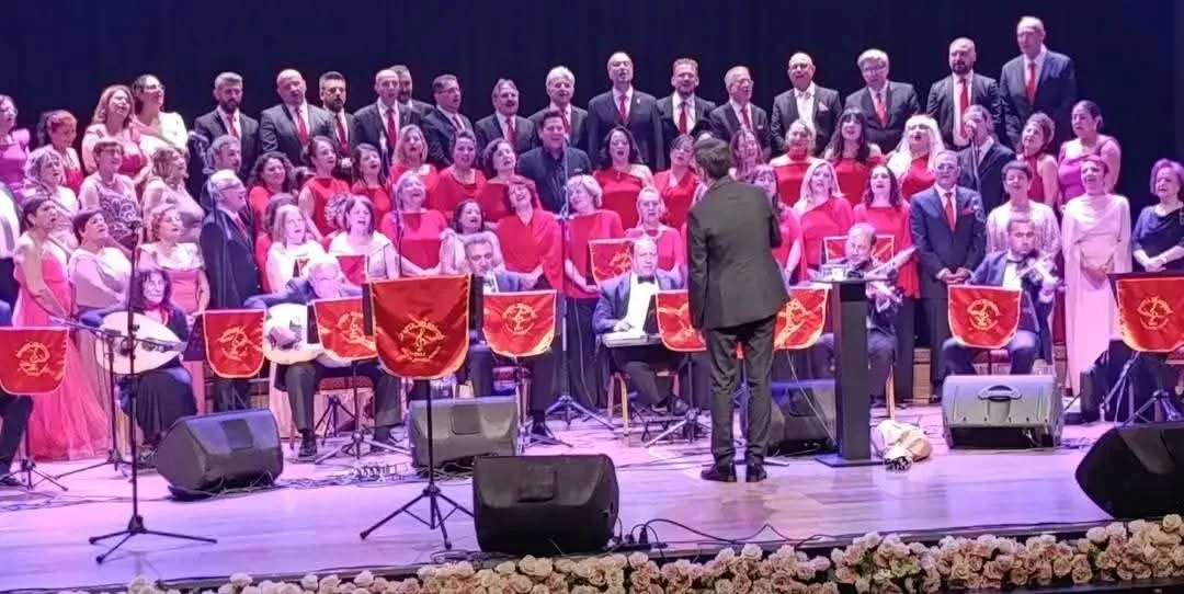 VAKUSAD Türk Sanat Müziği Korosu Isparta’da konser verdi
