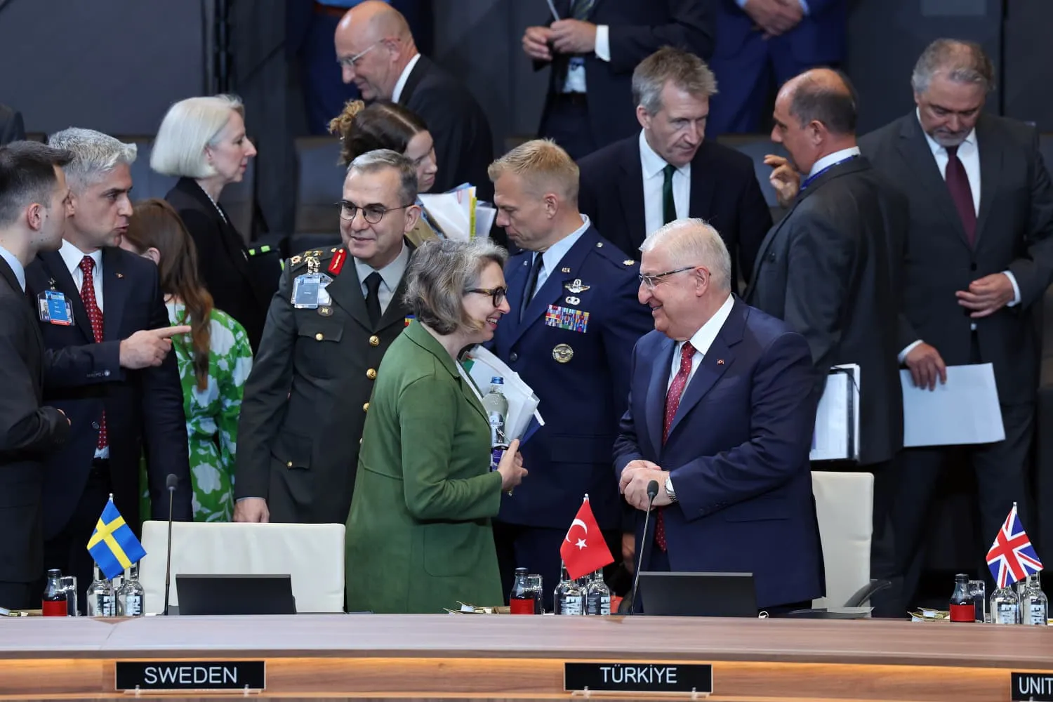 Yaşar Güler, NATO Savunma Bakanları Toplantısı kapsamındaki oturuma katıldı
