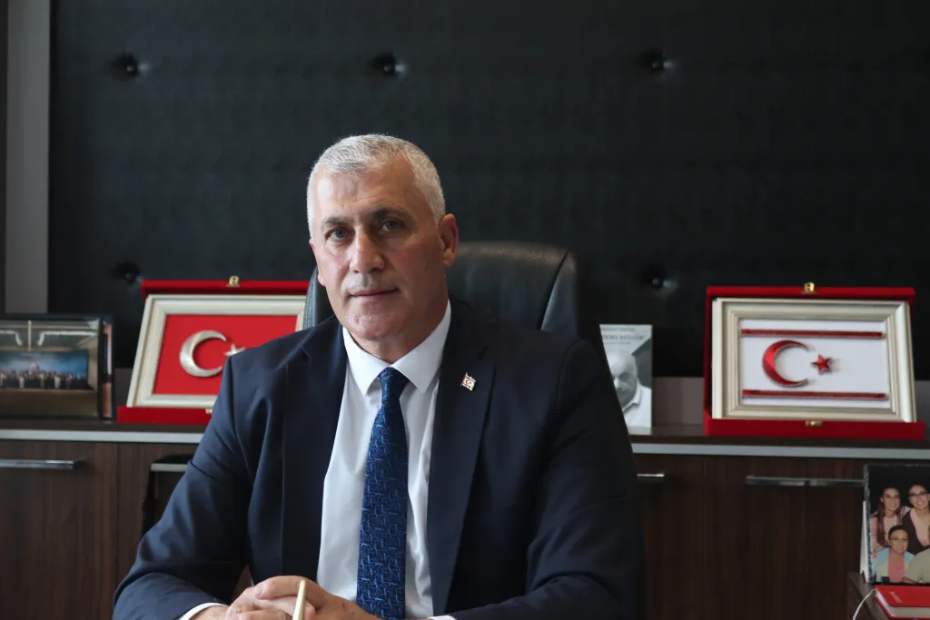 Amcaoğlu: “Dış kaynaklı tüm olumsuz koşullara rağmen akaryakıt ve gaz fiyatlarını aynı seviyede tutmayı başardık”