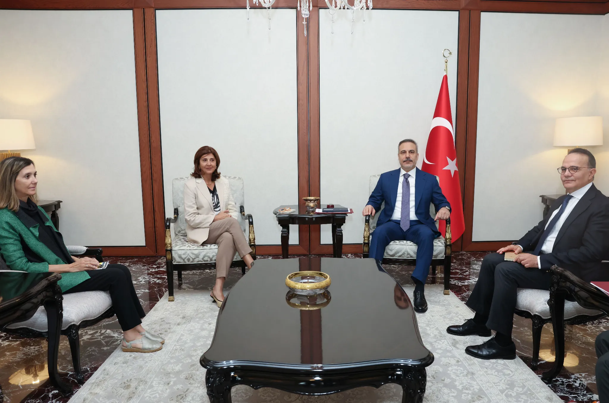 Bakan Fidan, BM Genel Sekreteri'nin Kıbrıs Şahsi Temsilcisi Cuellar ile Ankara'da görüştü