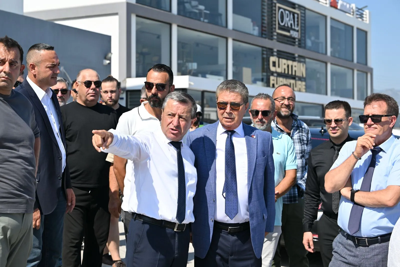 Başbakan Üstel ve Ulaştırma Bakanı Arıklı, Girne-Çatalköy yolunda incelemelerde bulundu