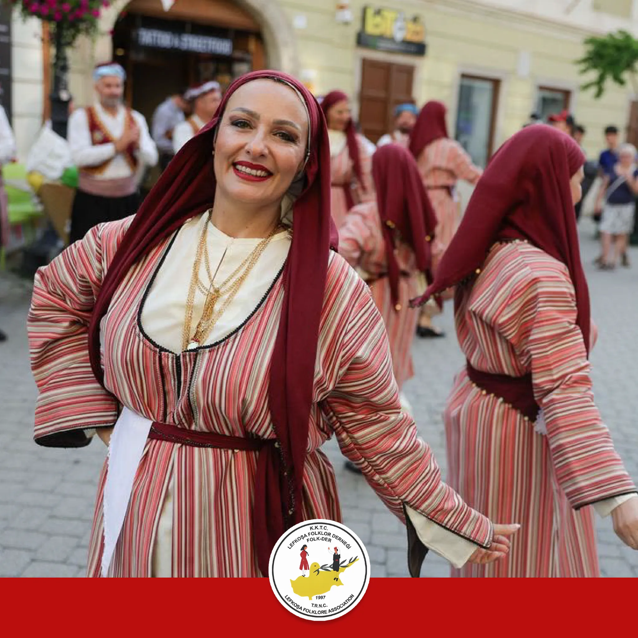 Folk-Der Macaristan'dan ödülle döndü