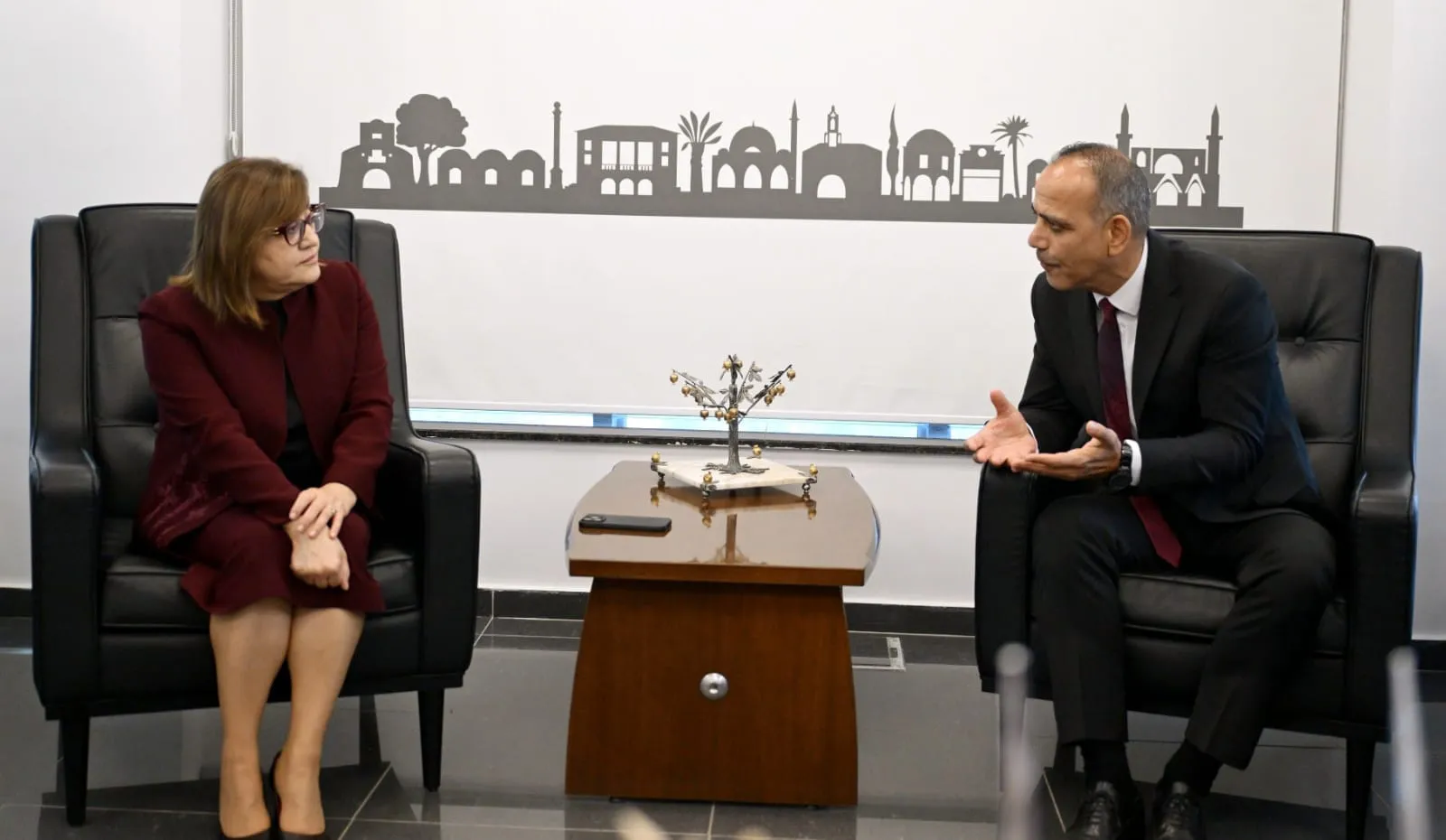 Gaziantep Büyükşehir Belediyesi heyeti LTB’yi ziyaret etti