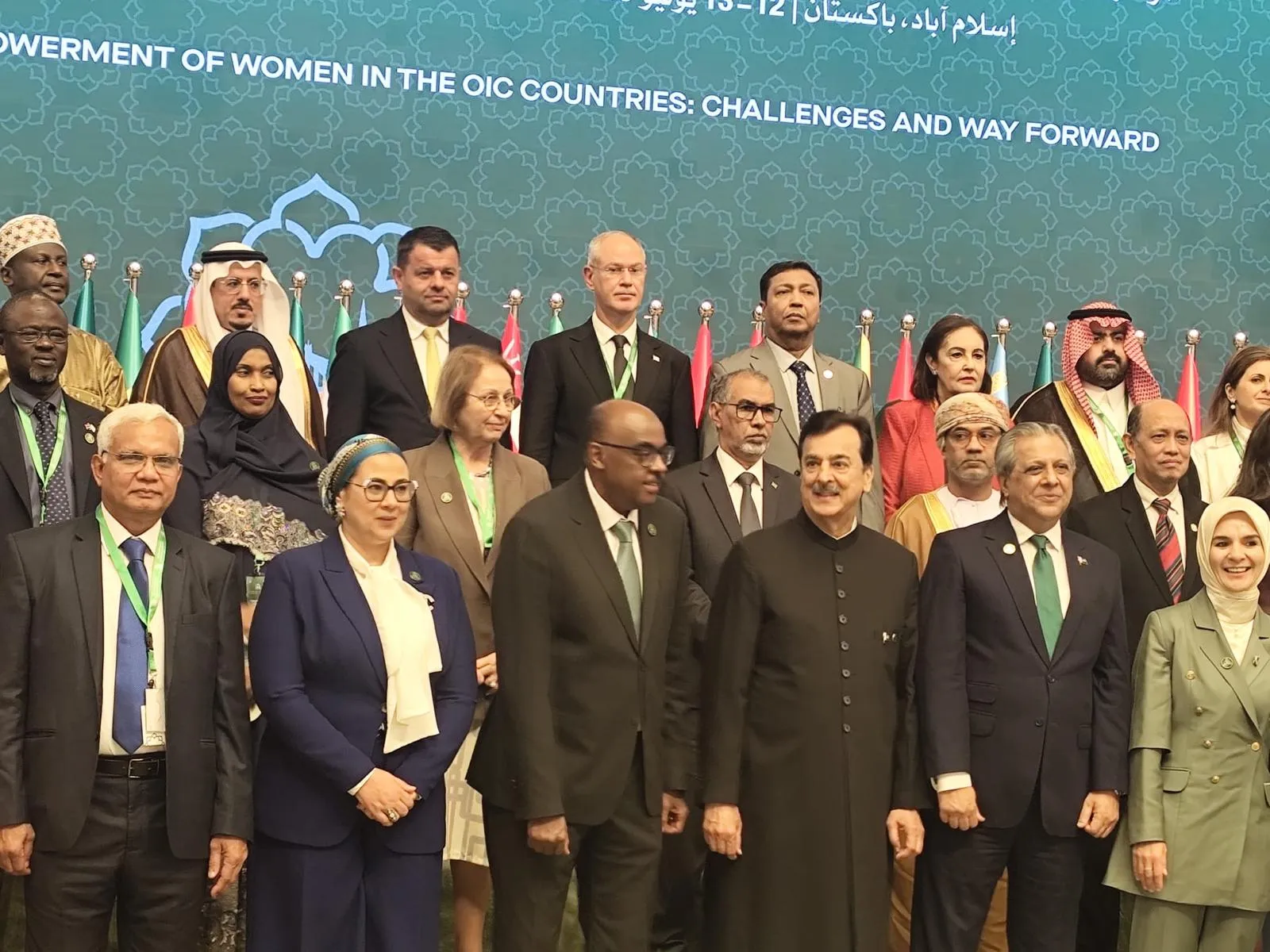 Hasipoğlu, Pakistan'daki Bakanlar Konferansı'nda konuştu: "Kıbrıs Türk kadını ülkenin kalkınmasına yön verdi"