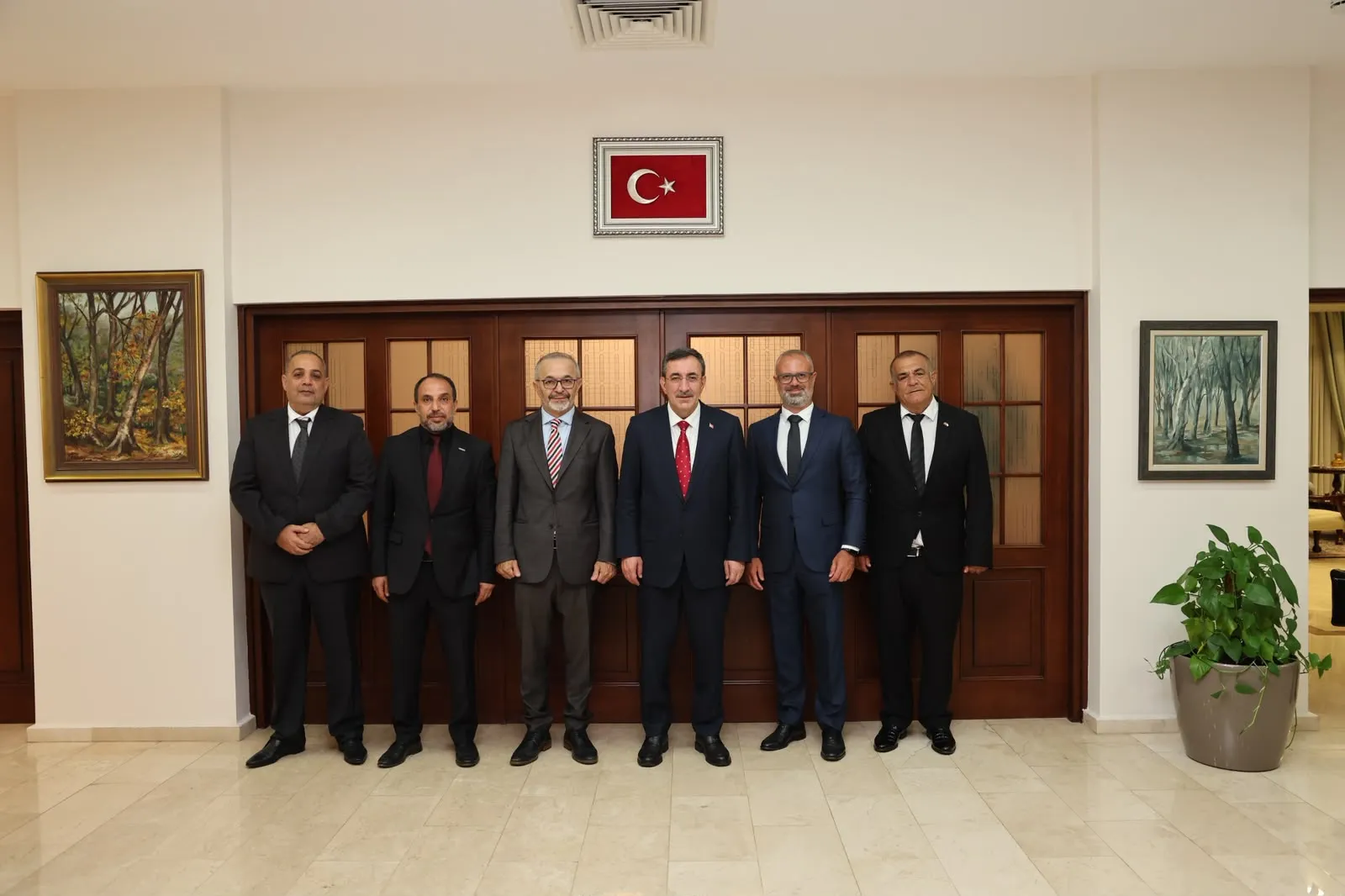 MÜSİAD KKTC heyeti, Cumhurbaşkanı Yardımcısı Cevdet Yılmaz ile bir araya geldi