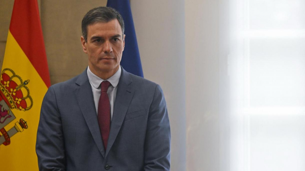 İspanya Başbakanı Pedro Sanchez görevinde kalma kararı aldı